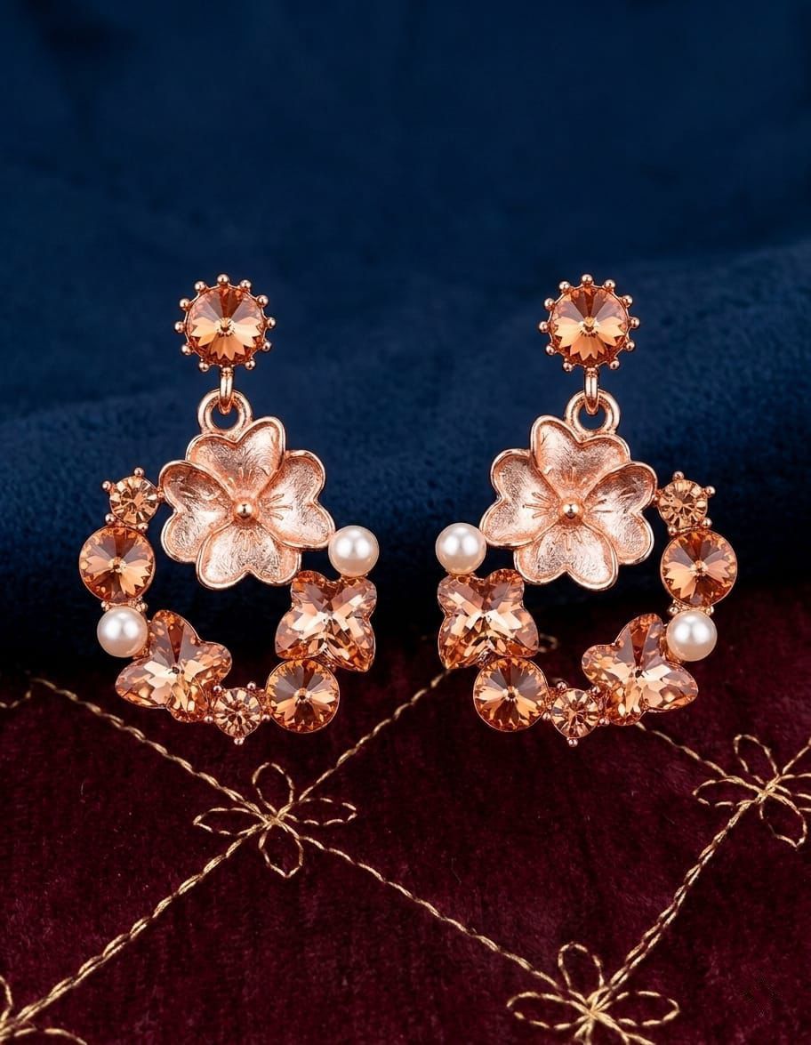 Dainty Heart Charm Gold